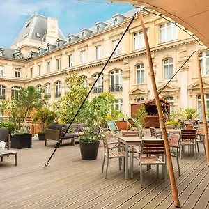 Crowne Plaza Republique By Ihg פריז