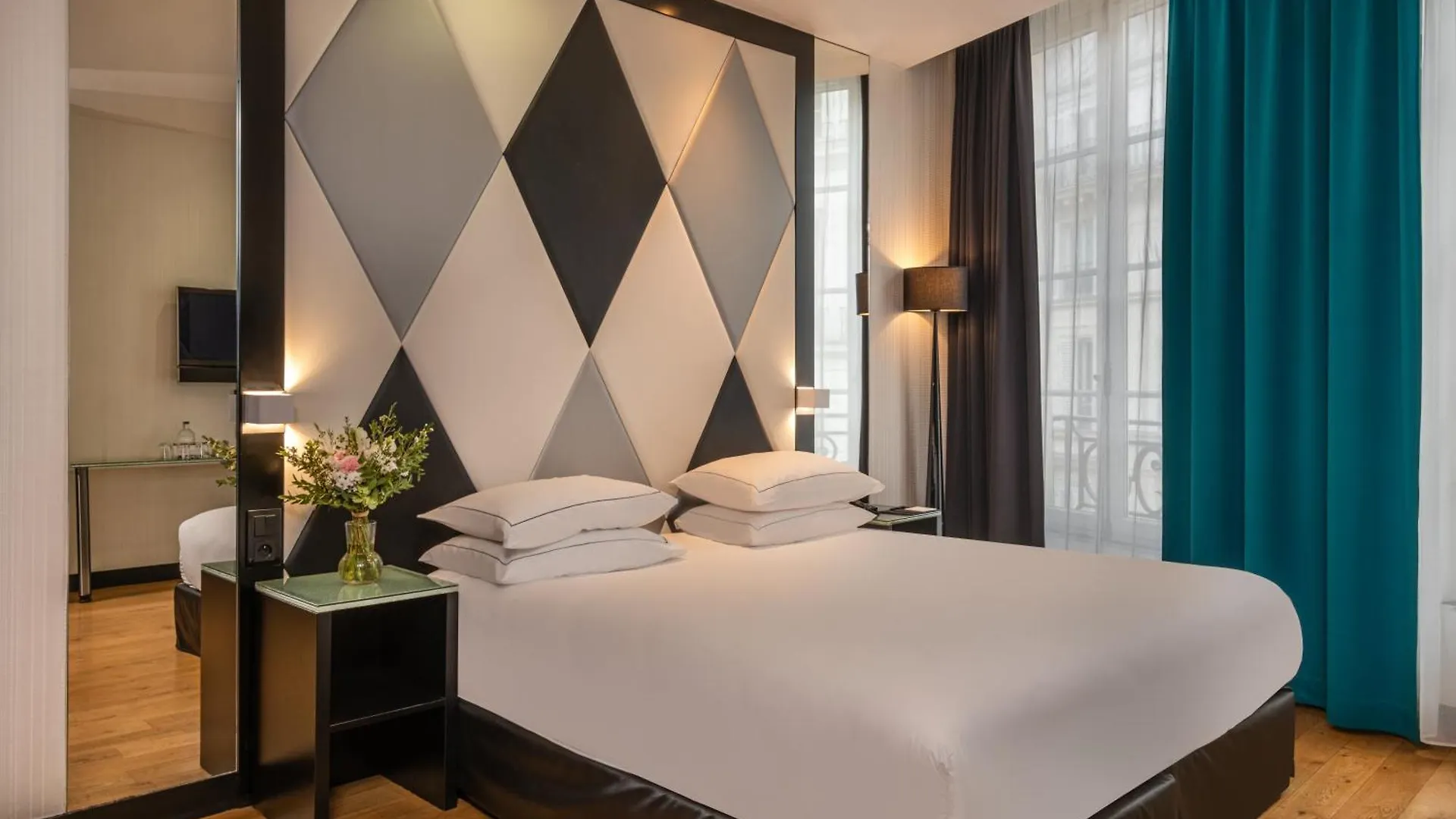 L'Empire Paris - Louvre Hotel France