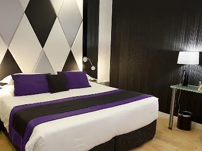 L'Empire Paris - Louvre Hotel