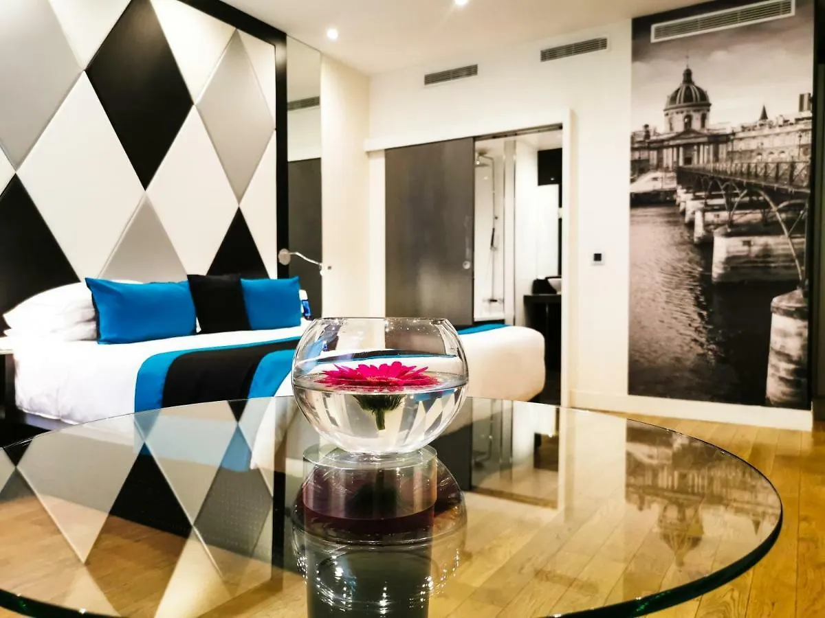Отель L'Empire Paris - Louvre 4*,  Франция